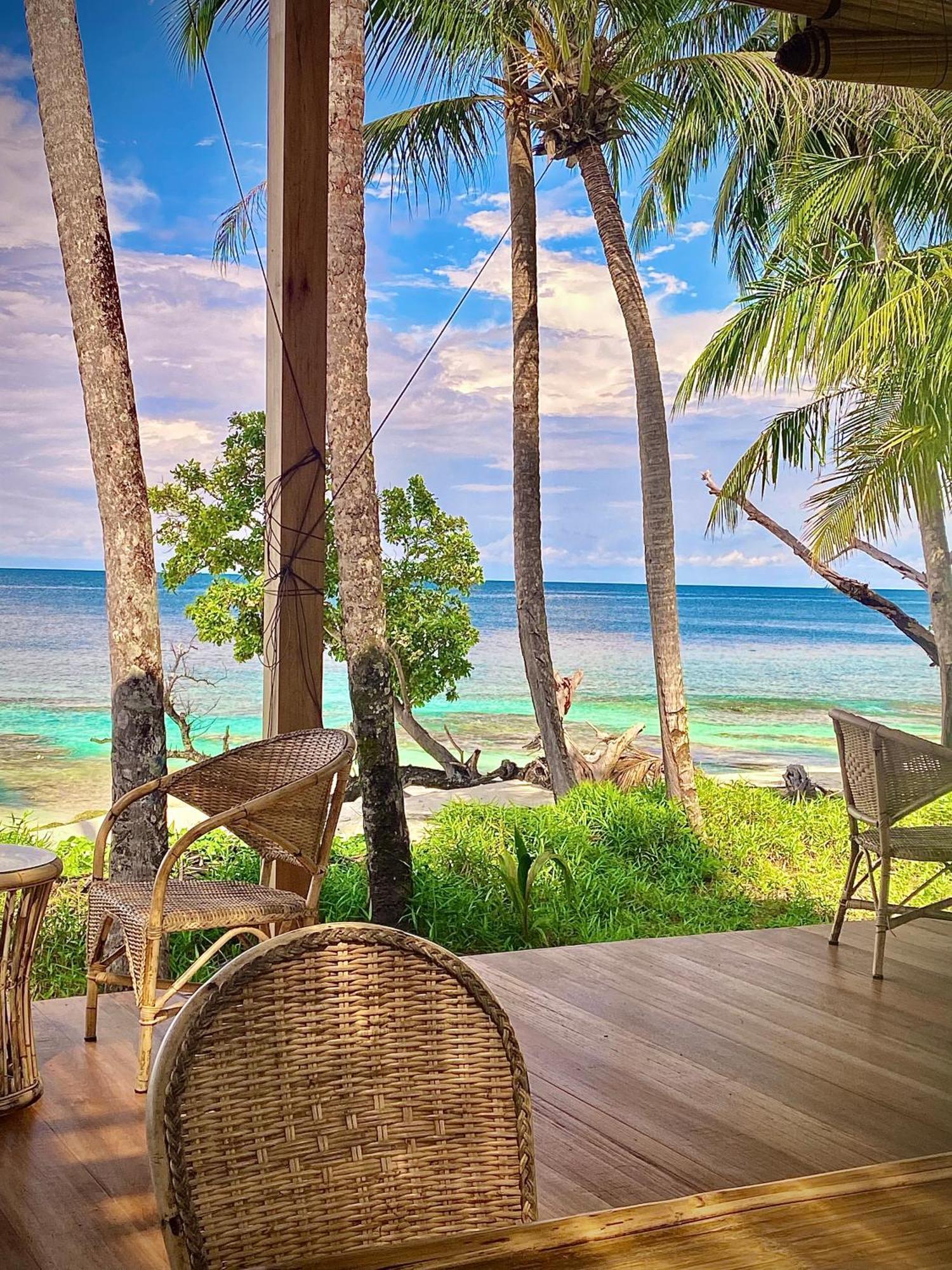 Pinang Island - Private Island Sea View Bungalows Singkil  エクステリア 写真