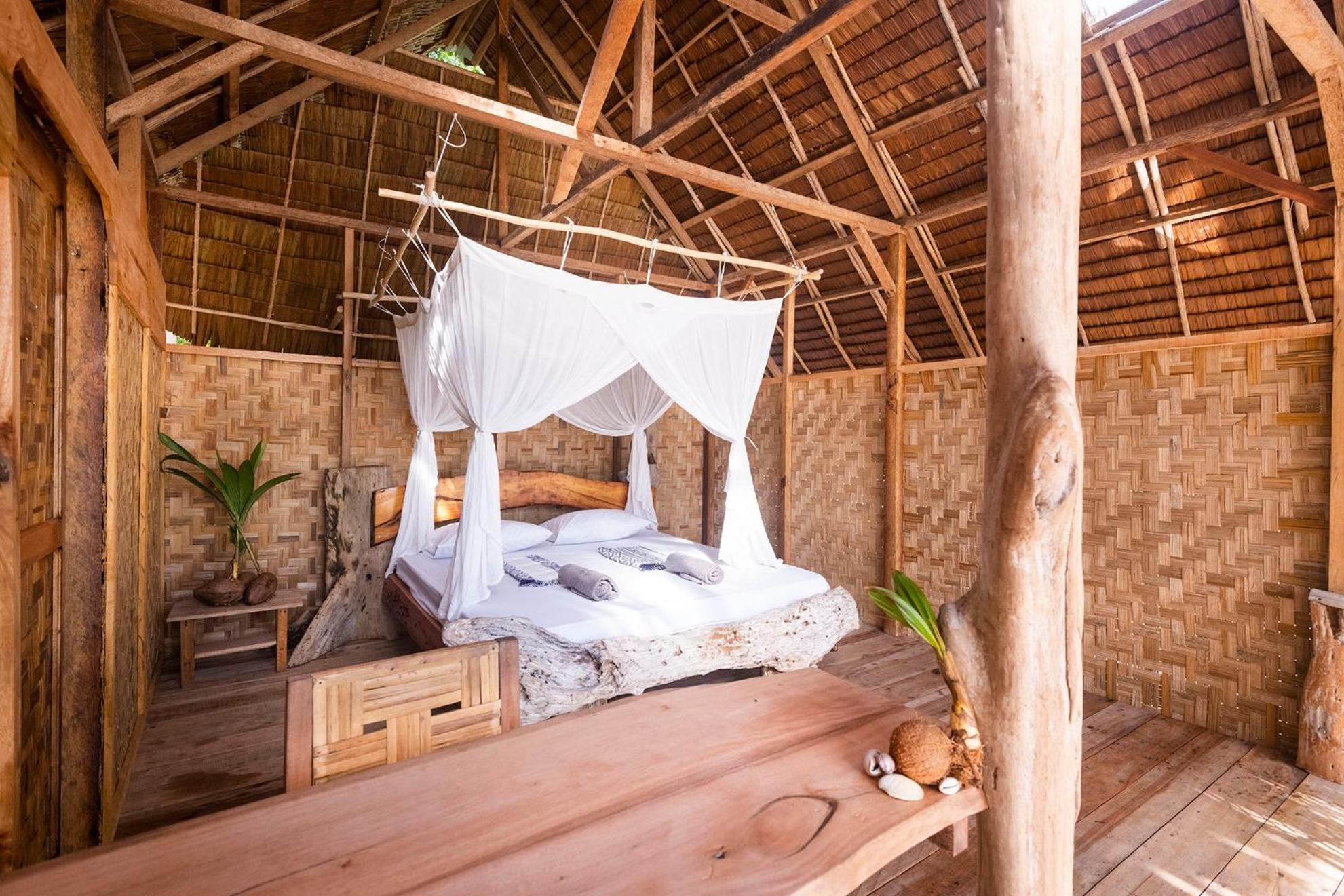 Pinang Island - Private Island Sea View Bungalows Singkil  部屋 写真
